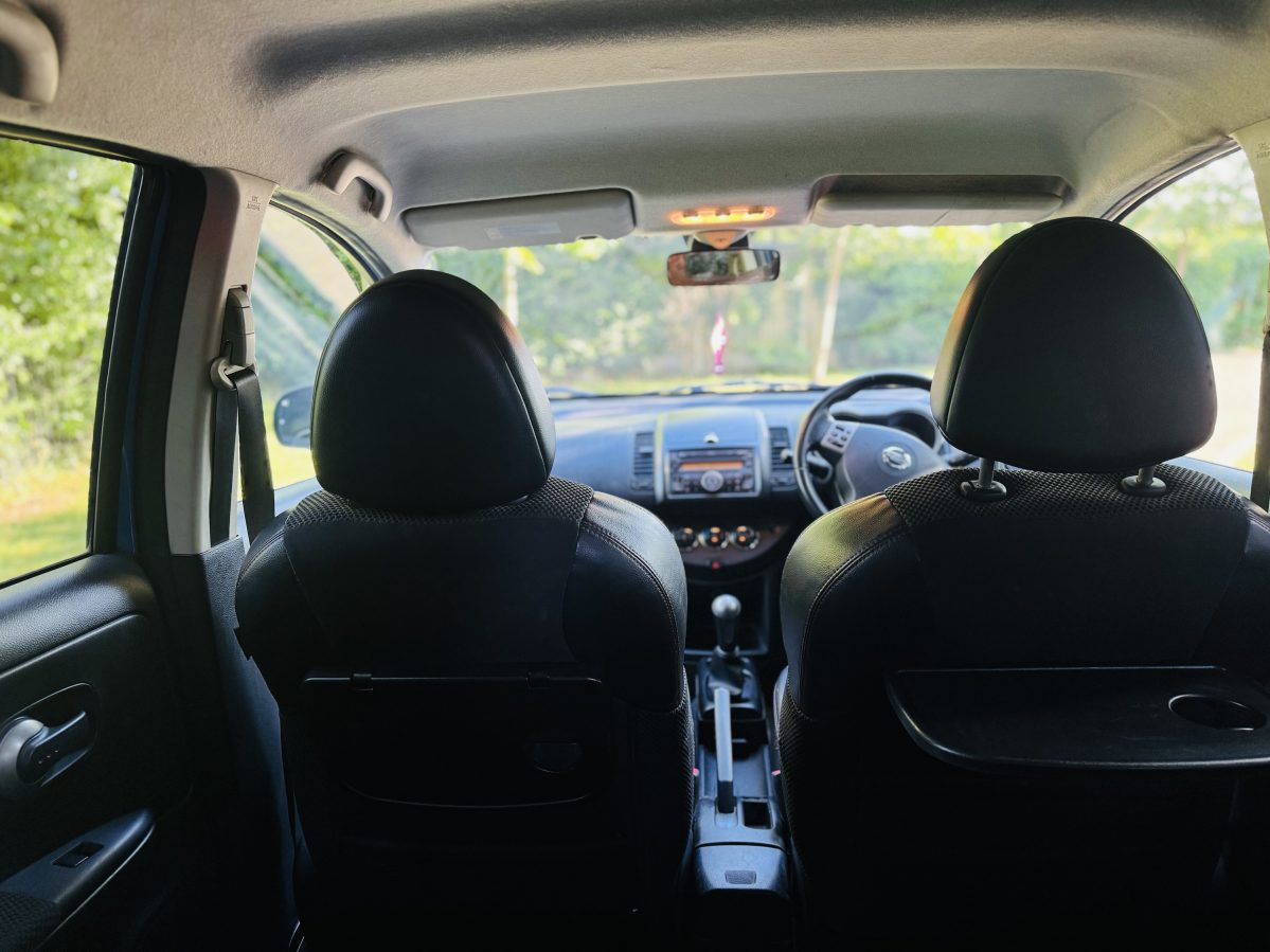 Nissan Note 1.6 petrol Manual - Image 11