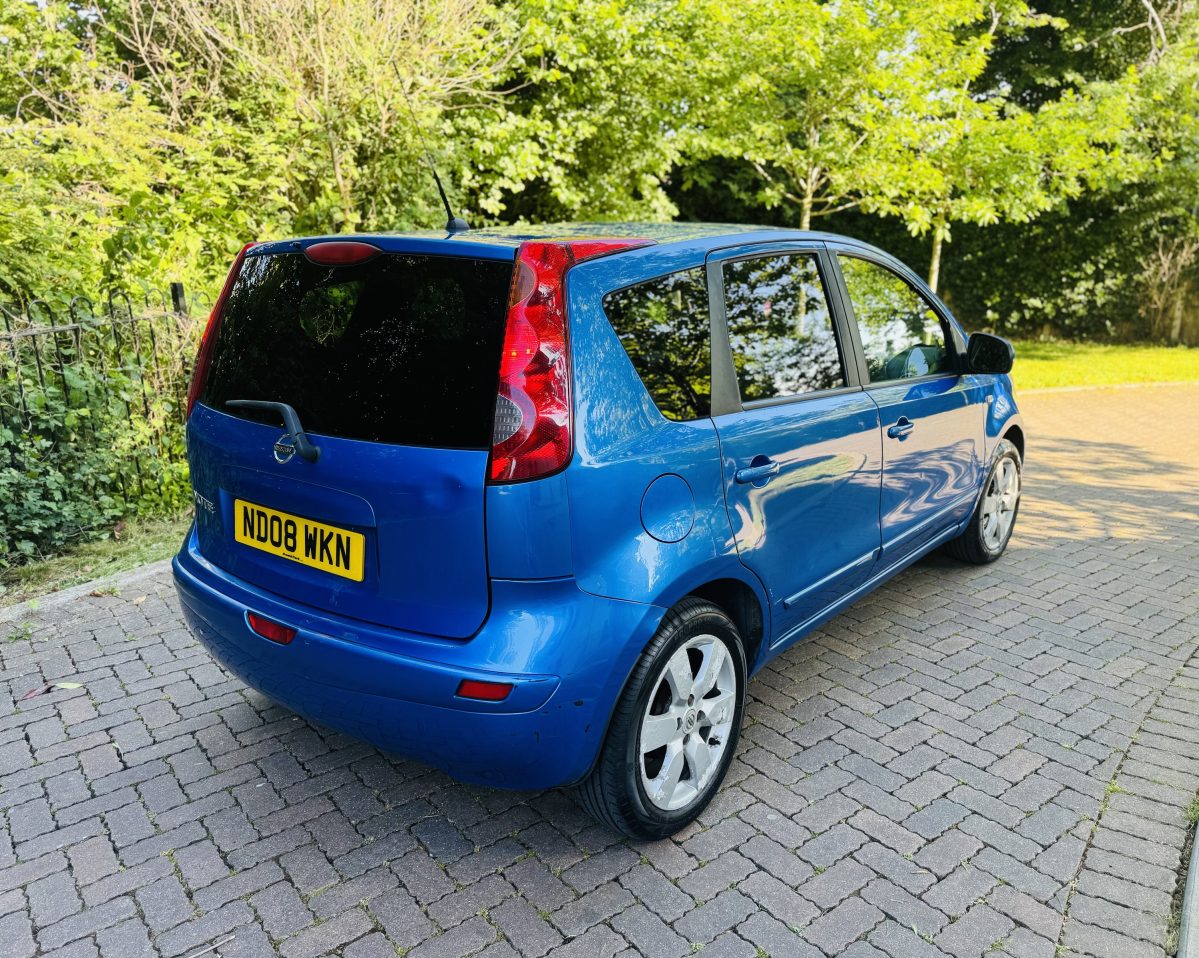 Nissan Note 1.6 petrol Manual - Image 6