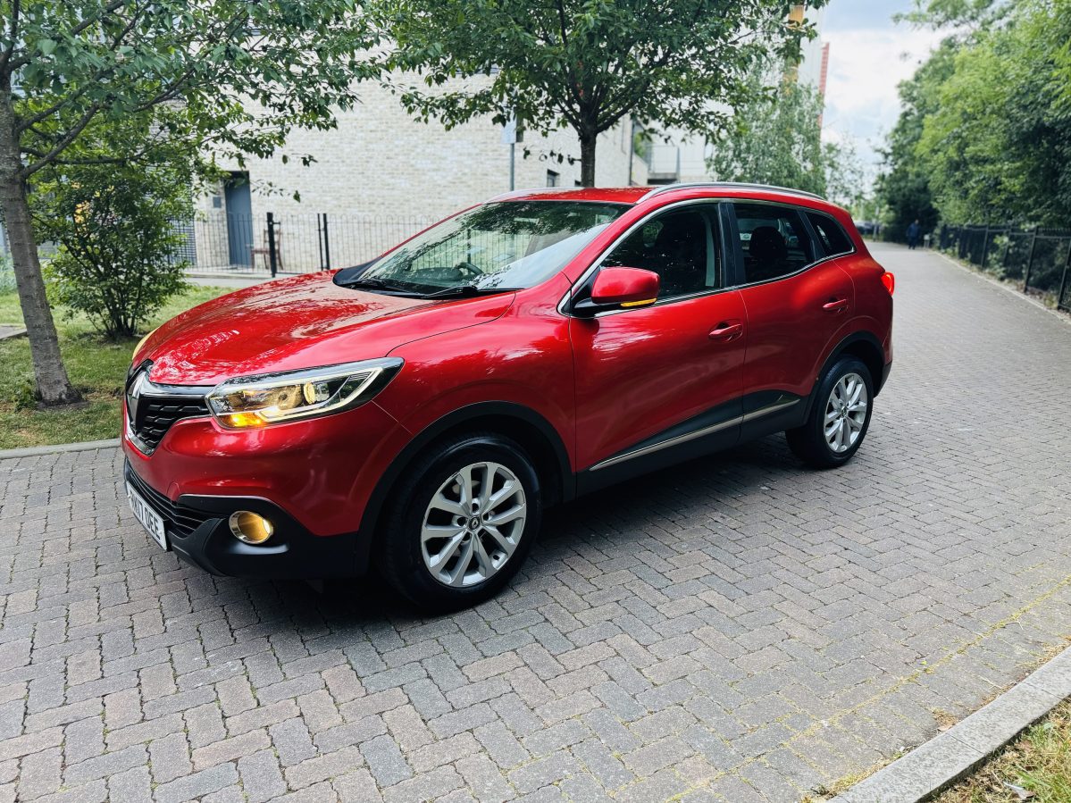 2017 Renault Kadjar 1.5 diesel, manual, ULEZ compliant. - Image 2