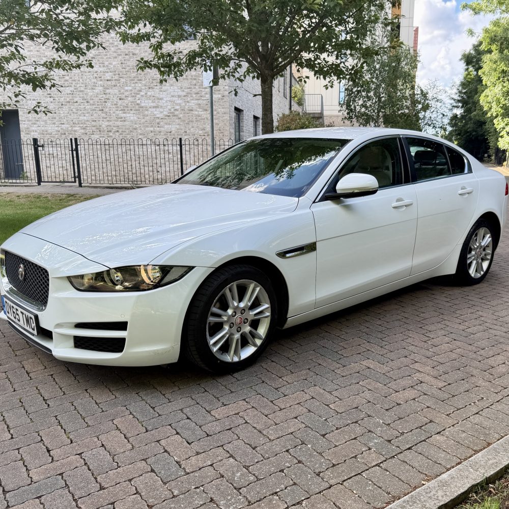 JAGUAR XE 2.0 Prestige Petrol automatic