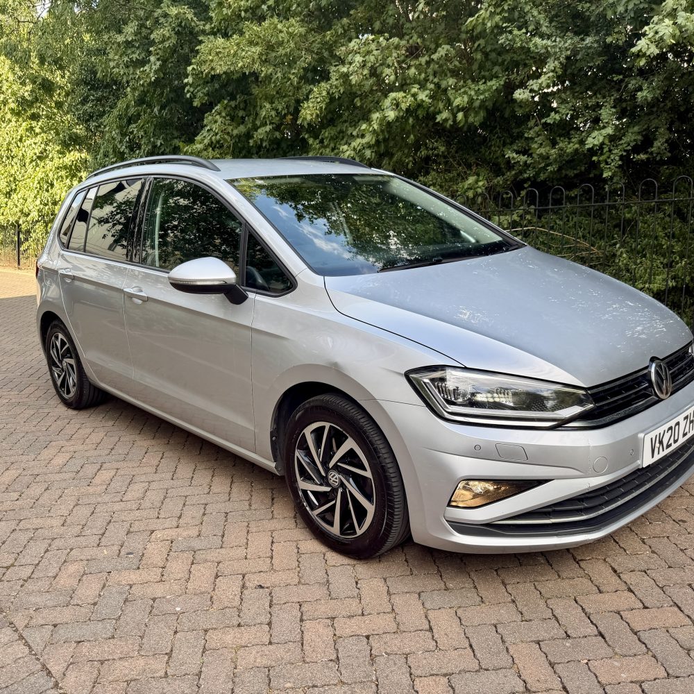 VW Golf SV 1.5 TSI, petrol, manual